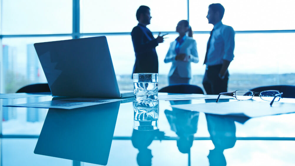 Transforme seu dia de trabalho 5 estrategias para aumentar sua felicidade no escritorio