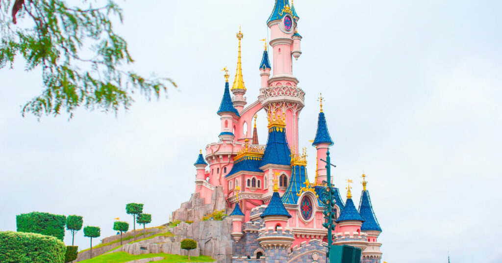 Sonhos e Realizações: A Jornada de Walt Disney 1 Sonhos e Realizacoes A Jornada de Walt Disney