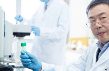 Concessão de Auxílio-Doença sem Perícia Médica: Impactos e Controvérsias no INSS