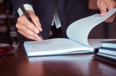 Processo Legislativo: Como as Leis são Feitas no Brasil