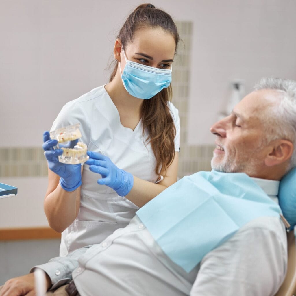 Clinica Odontologica e Condenada por Impericia em Implantes Dentarios e Deve Pagar Indenizacao de R 37 Mil ao Paciente