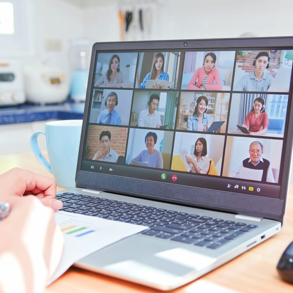 Teletrabalho e Horas Extras: Empresa Condenada por Controlar Jornada de Funcionário Remoto 1 Teletrabalho e Horas Extras Empresa Condenada por Controlar Jornada de Funcionario Remoto