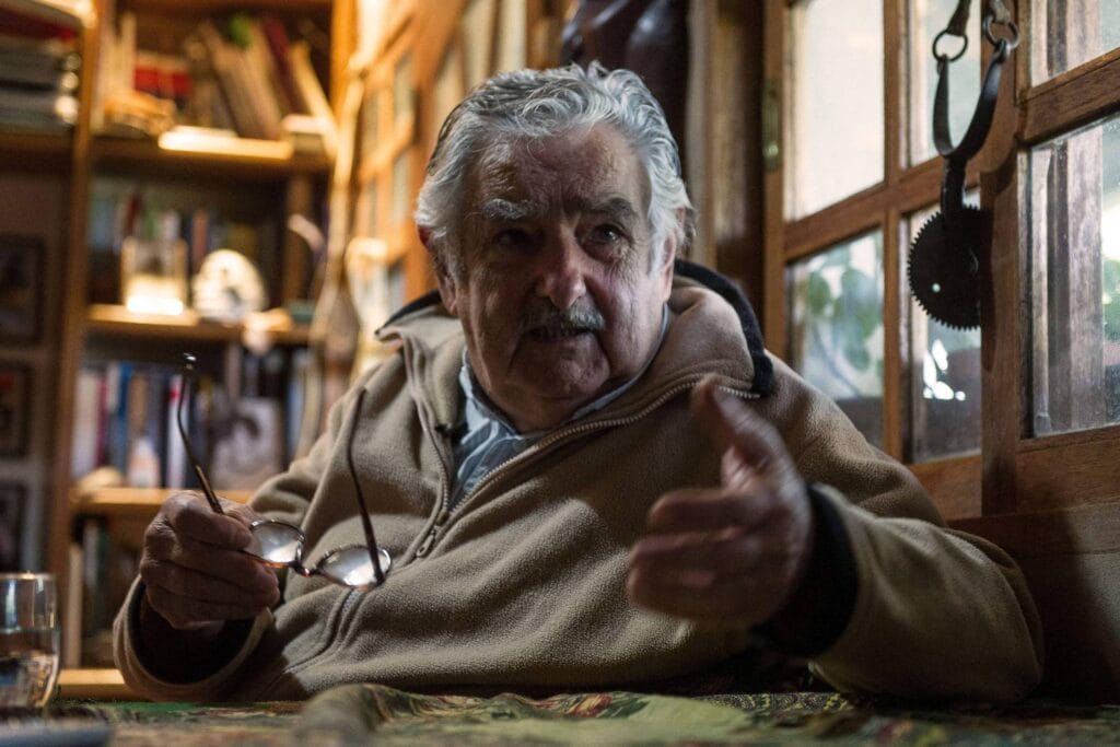 Pepe Mujica: Veja cinco livros para conhecer o uruguaio - 13/05/2025 - Ilustrada 1 17471740446823c29c642cc 1747174044 3x2 rt