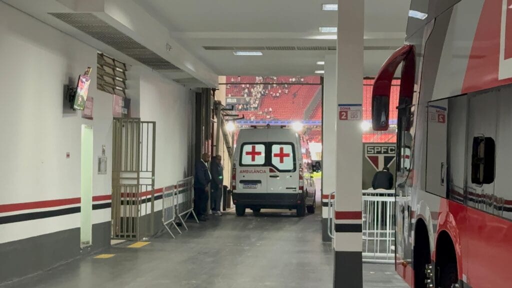 Torcedor do São Paulo diz que pai e irmão passaram por cirurgias no crânio após acidente no Morumbis | são paulo 1 5b5ece7b 4a52 4f43 8bc6 697fda33a0d1