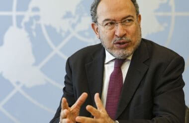 Desinformação é principal risco global para 2025 e anos seguintes