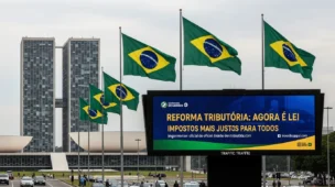 Cena urbana brasileira com edifício governamental, bandeiras e painel de impostos, ilustrando reforma tributária entenda quais