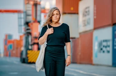 Crise Existencial Adulta com Humor: Como ‘Todo Mundo Ama Jeanne’ na MUBI Redefine a Comédia Francesa e a Busca por Sentido.