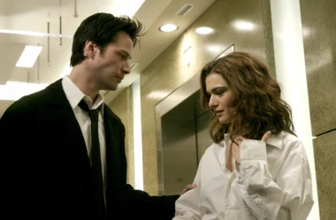 O Clássico de Terror Constantine, com Keanu Reeves, Mergulha na Mitologia de Alan Moore e Chega para Impactar na HBO Max